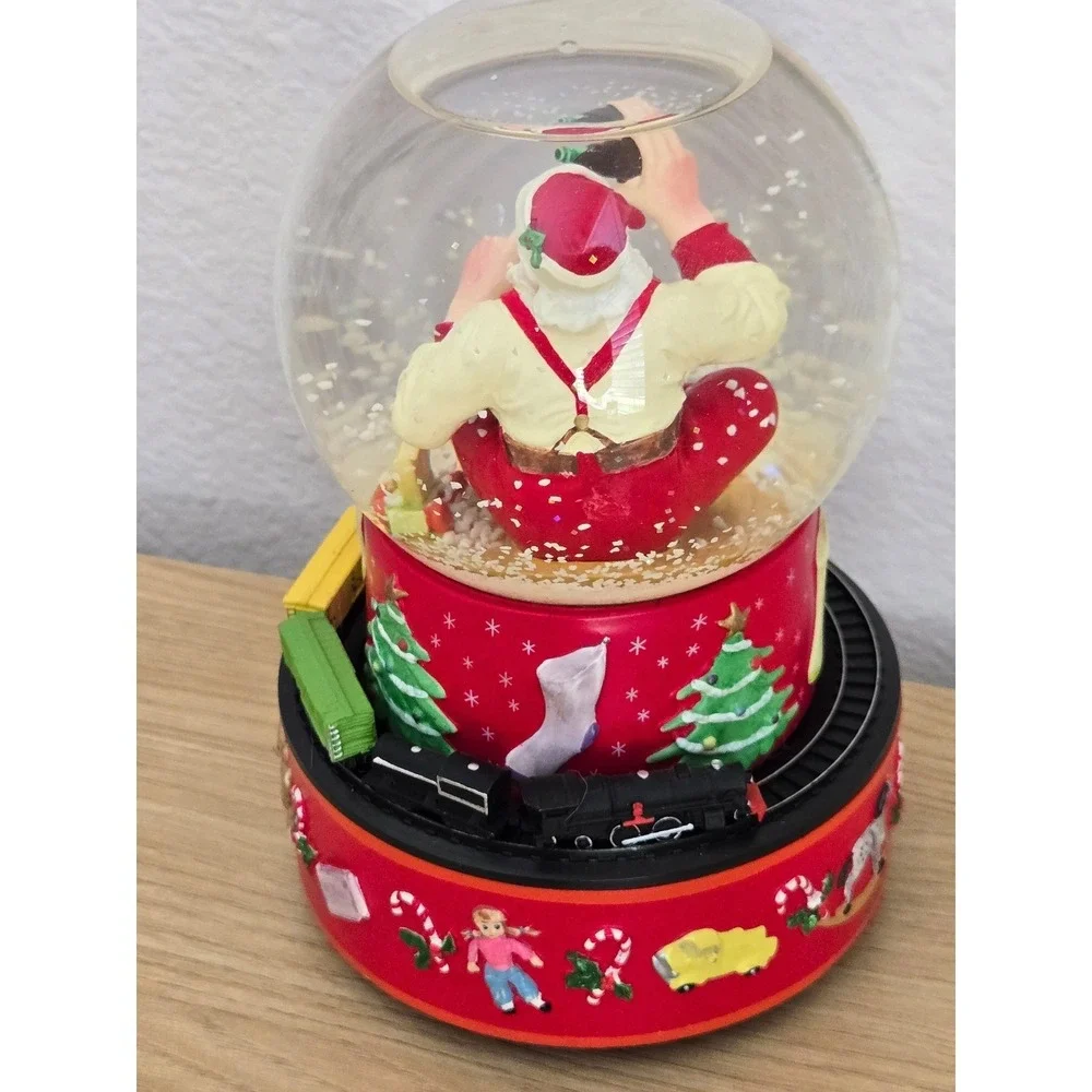 Hallmark Coca-Cola Santa Musical Snow Globe Moving Train 2001